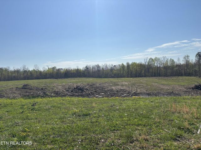 532 White Oak Rd, Jamestown, TN 38556