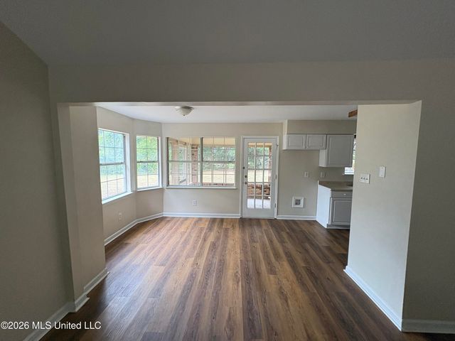 6921 Red Bud Lane, Ocean Springs, MS 39564