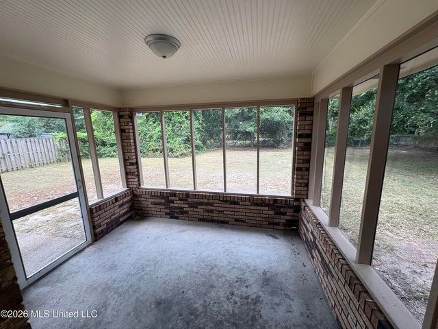 6921 Red Bud Lane, Ocean Springs, MS 39564