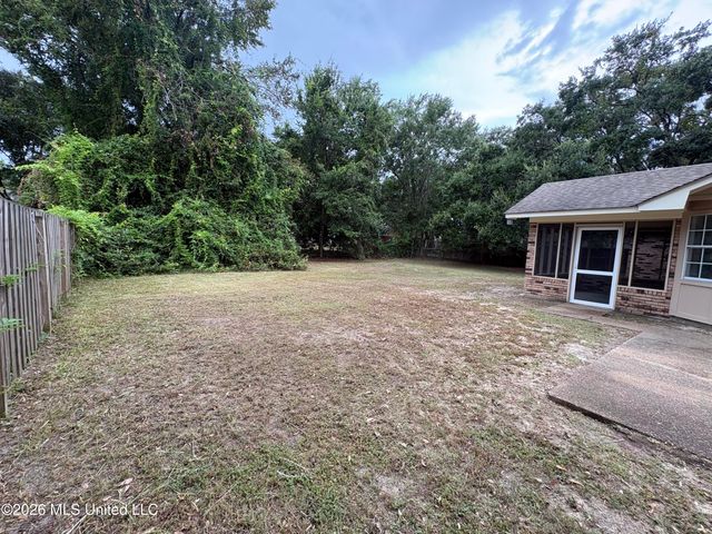 6921 Red Bud Lane, Ocean Springs, MS 39564