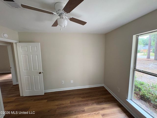 6921 Red Bud Lane, Ocean Springs, MS 39564