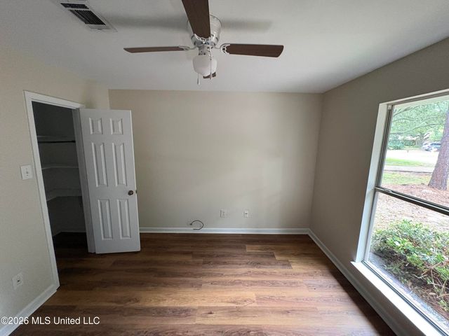 6921 Red Bud Lane, Ocean Springs, MS 39564