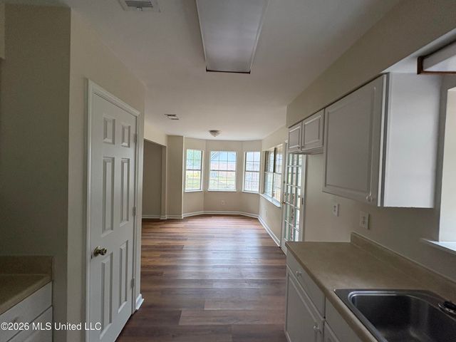 6921 Red Bud Lane, Ocean Springs, MS 39564