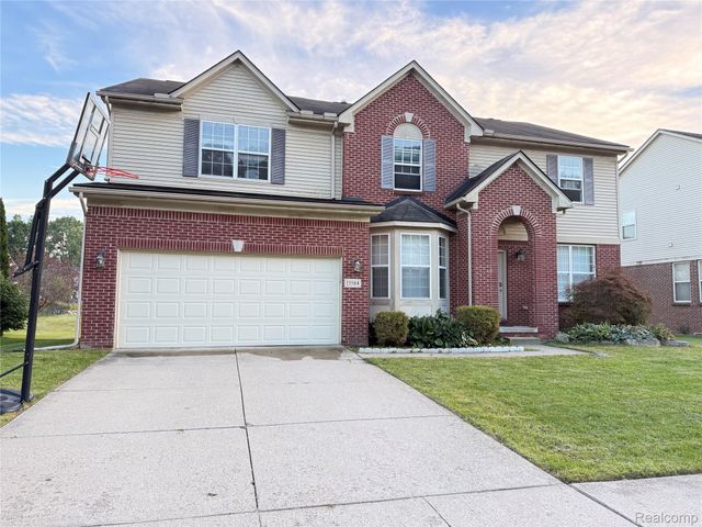 15584 Timbers Edge Drive, Clinton Charter Township, MI 48035