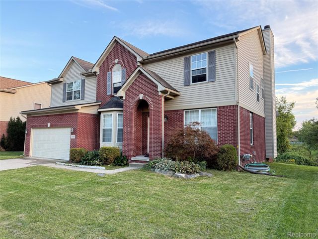 15584 Timbers Edge Drive, Clinton Charter Township, MI 48035
