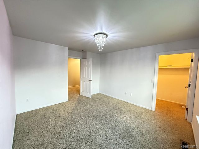 15584 Timbers Edge Drive, Clinton Charter Township, MI 48035
