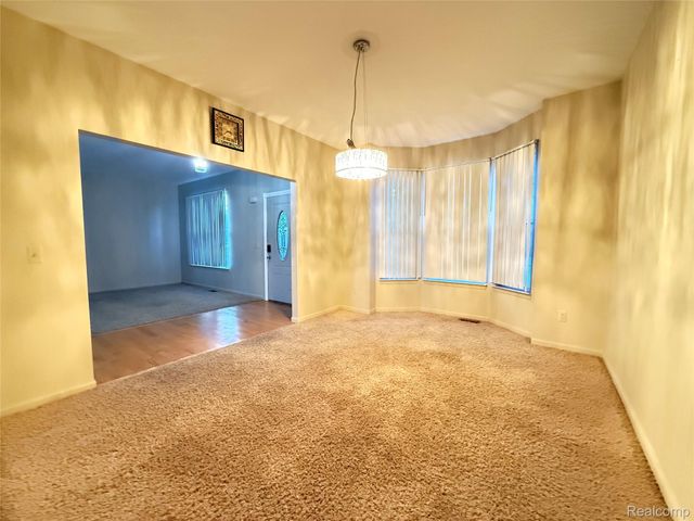 15584 Timbers Edge Drive, Clinton Charter Township, MI 48035