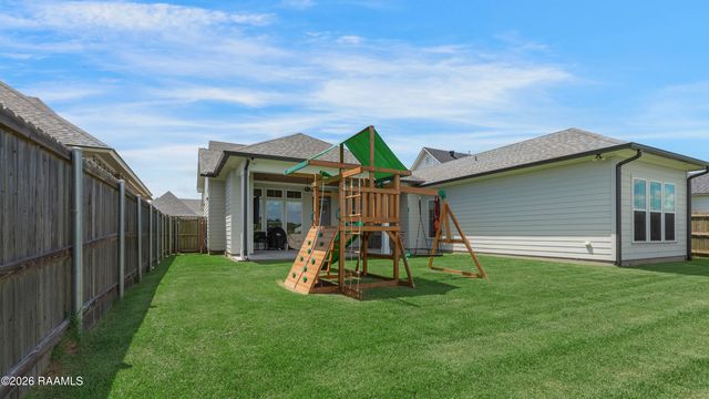 209 Big Lake Run, Youngsville, LA 70592