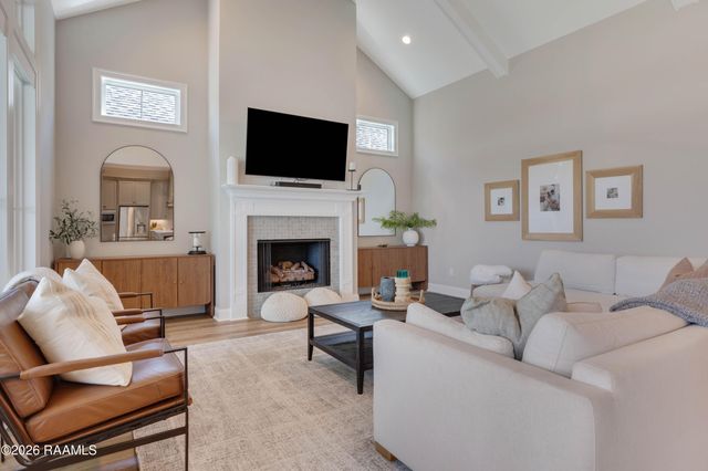 209 Big Lake Run, Youngsville, LA 70592