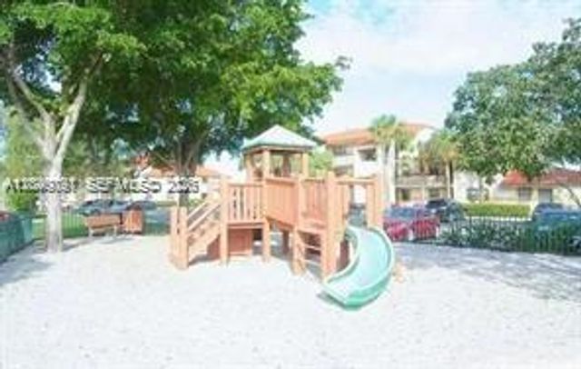 9938 Nob Hill Place 1838, Sunrise, FL 33351