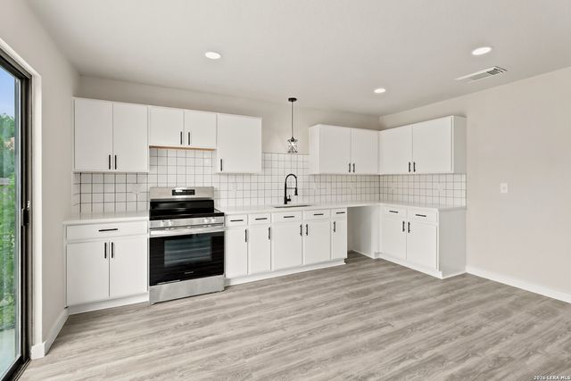 8027 Walnut Bank, San Antonio, TX 78254