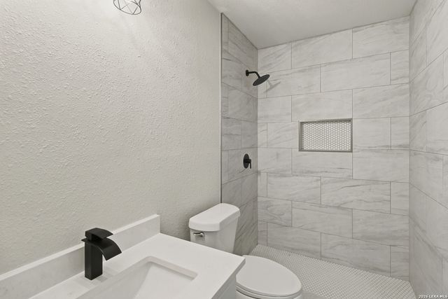 8027 Walnut Bank, San Antonio, TX 78254