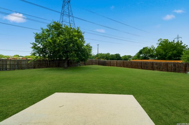 8027 Walnut Bank, San Antonio, TX 78254
