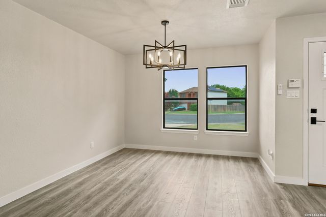 8027 Walnut Bank, San Antonio, TX 78254