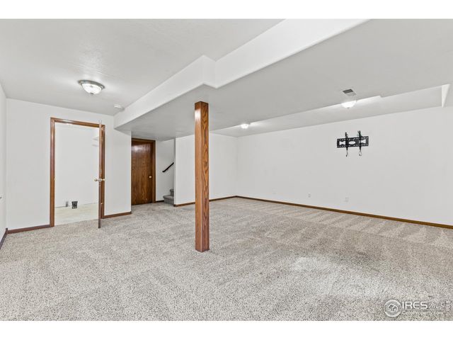 650 Moose Ct, Loveland, CO 80537