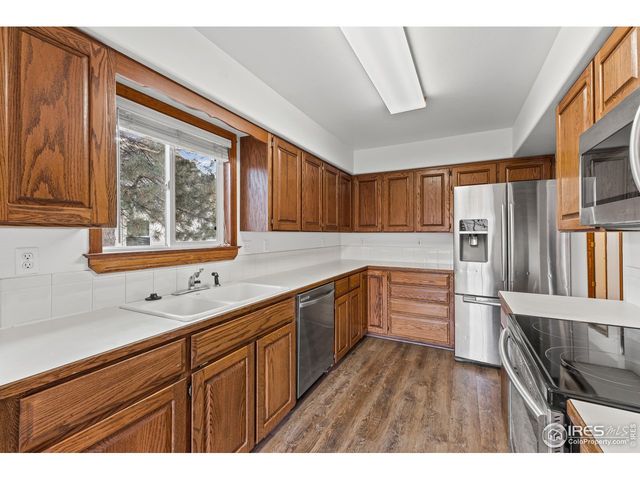 650 Moose Ct, Loveland, CO 80537