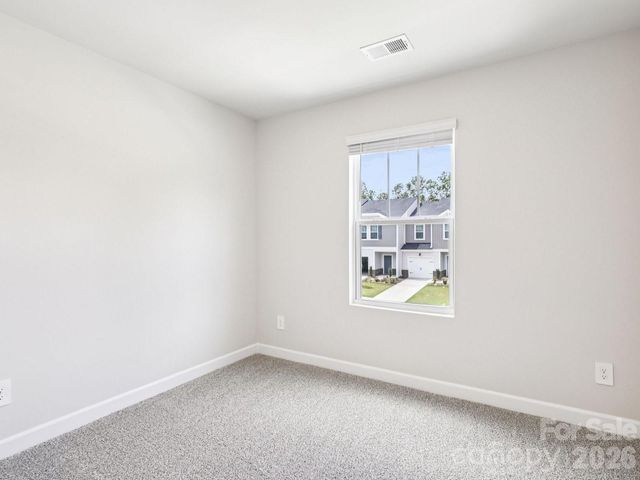9020 Foggy Brook Loop, Charlotte, NC 28216
