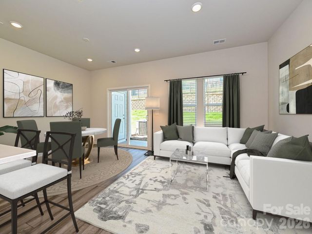 9020 Foggy Brook Loop, Charlotte, NC 28216