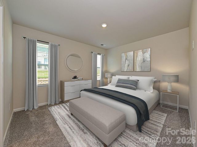 9020 Foggy Brook Loop, Charlotte, NC 28216