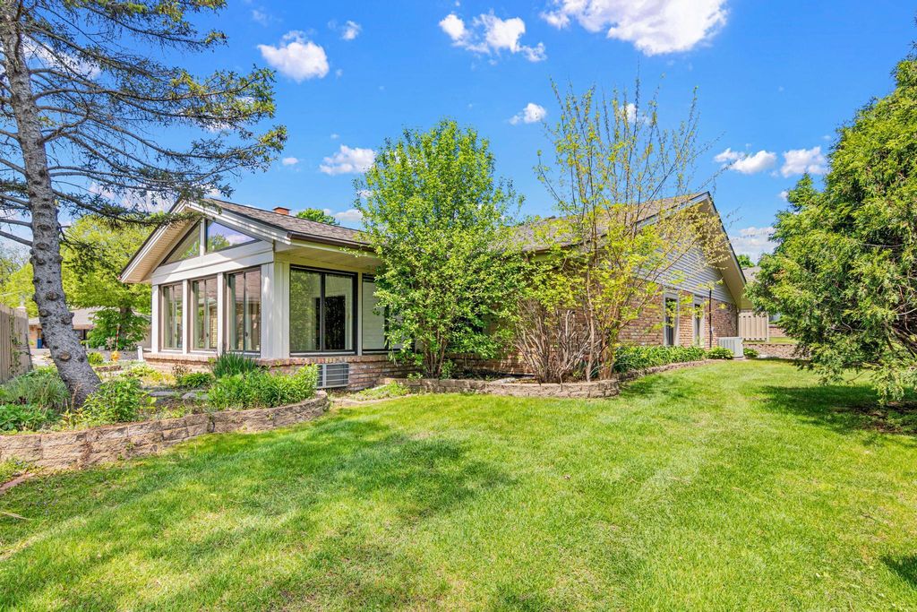 1860 Juneau Lane N, Plymouth, MN 55447 — photo 4