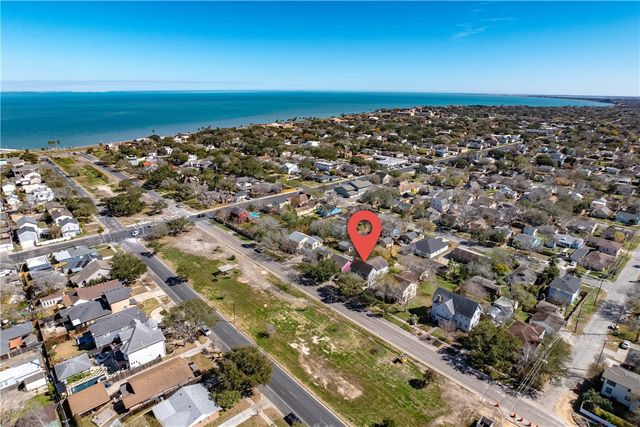 325 Louisiana Ave, Corpus Christi, TX 78404