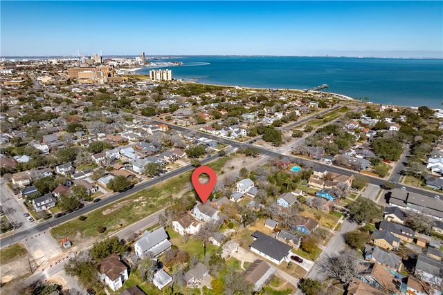 325 Louisiana Ave, Corpus Christi, TX 78404