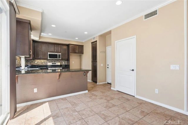 11379 Villa Del Sol, Pacoima, CA 91331