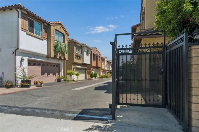 11379 Villa Del Sol, Pacoima, CA 91331