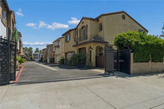 11379 Villa Del Sol, Pacoima, CA 91331