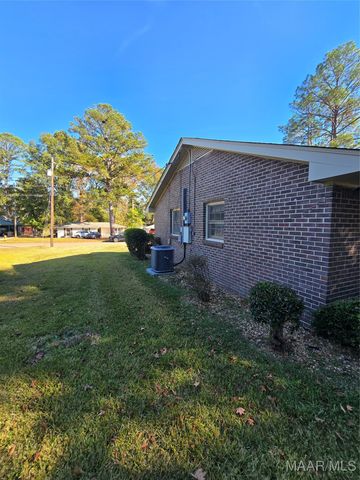 505 Hampton Road, Selma, AL 36701