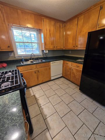 505 Hampton Road, Selma, AL 36701