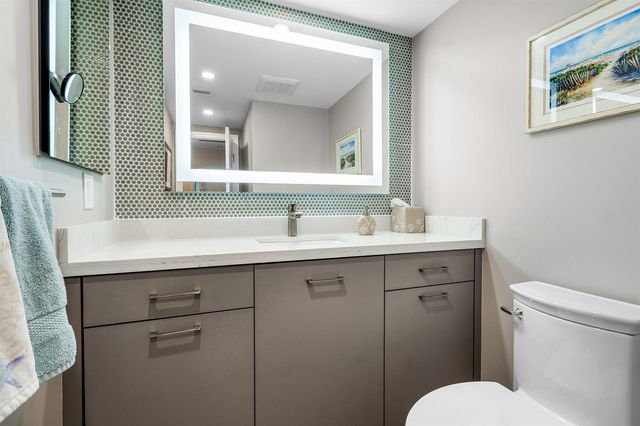 86 Macfarlane Drive 8f, Delray Beach, FL 33483