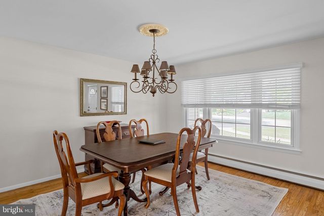 1545 TERRACE DR, Ambler, PA 19002