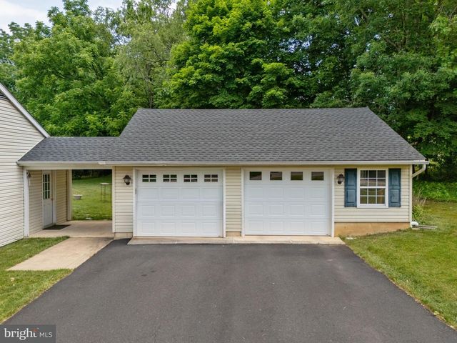 1545 TERRACE DR, Ambler, PA 19002