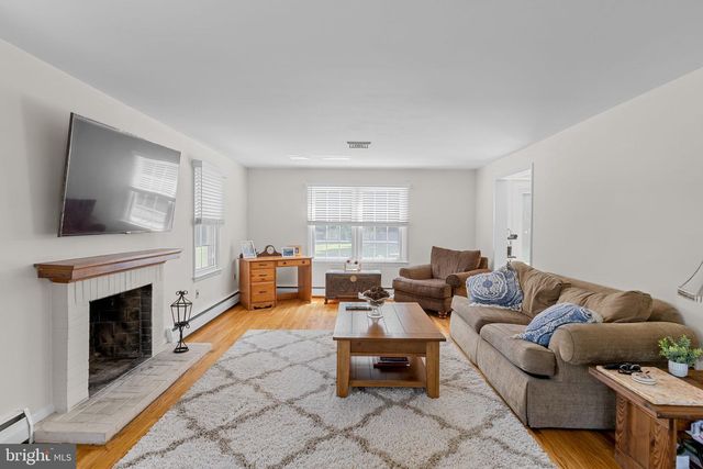 1545 TERRACE DR, Ambler, PA 19002