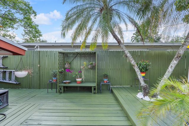 3241 SW 23rd Ct, Fort Lauderdale, FL 33312