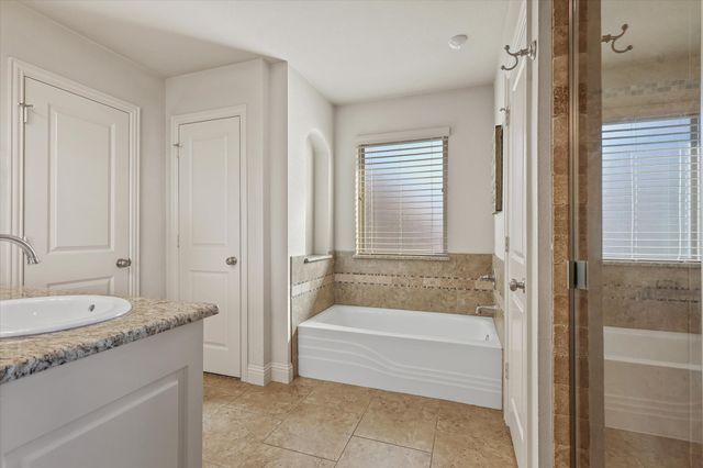 3906 Kensington Drive, Sanger, TX 76266