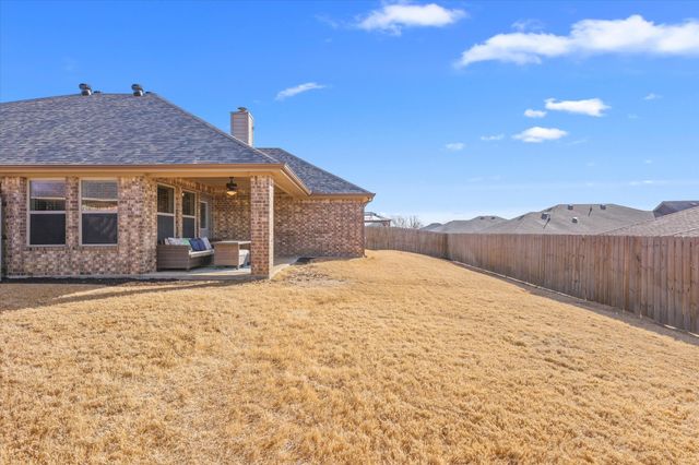 3906 Kensington Drive, Sanger, TX 76266