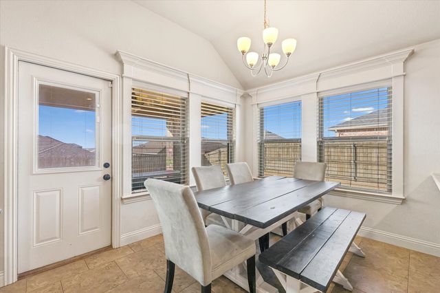 3906 Kensington Drive, Sanger, TX 76266