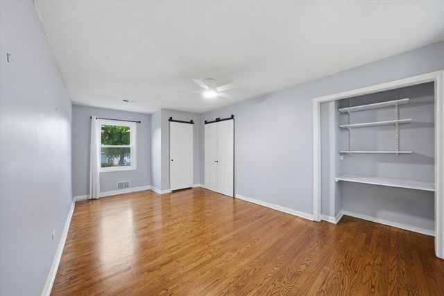 6830 W 112th Place, Worth, IL 60482