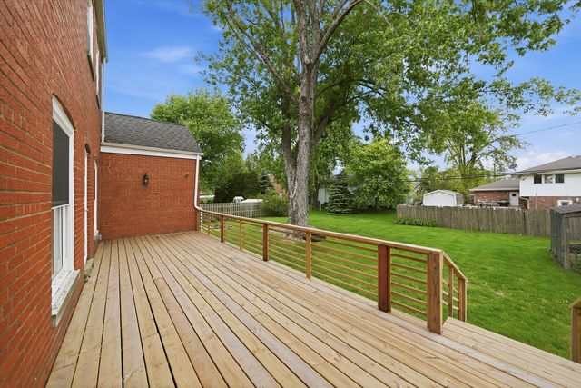 6830 W 112th Place, Worth, IL 60482