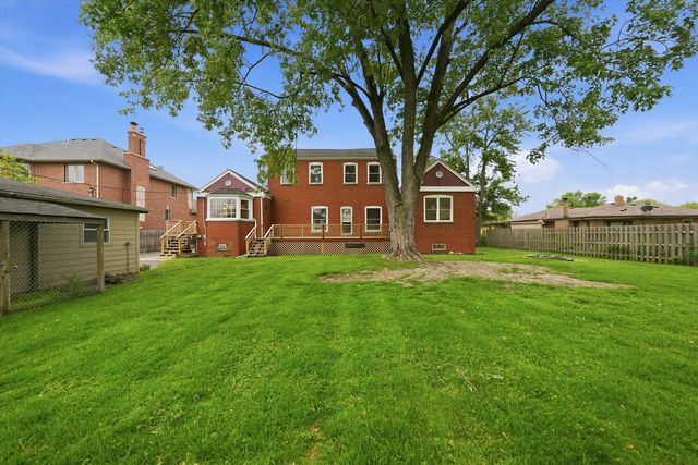 6830 W 112th Place, Worth, IL 60482