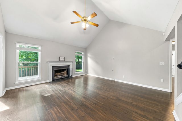 1508 Walnut Hills Dr, Chapel Hill, TN 37034
