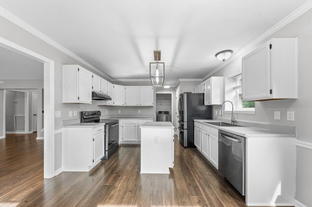1508 Walnut Hills Dr, Chapel Hill, TN 37034