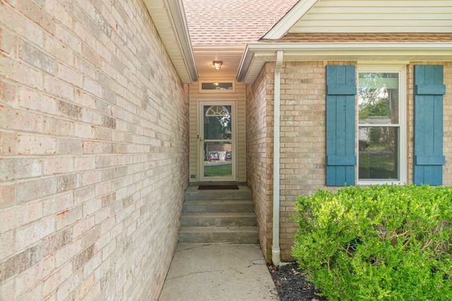 1508 Walnut Hills Dr, Chapel Hill, TN 37034