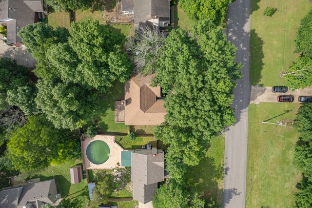1508 Walnut Hills Dr, Chapel Hill, TN 37034