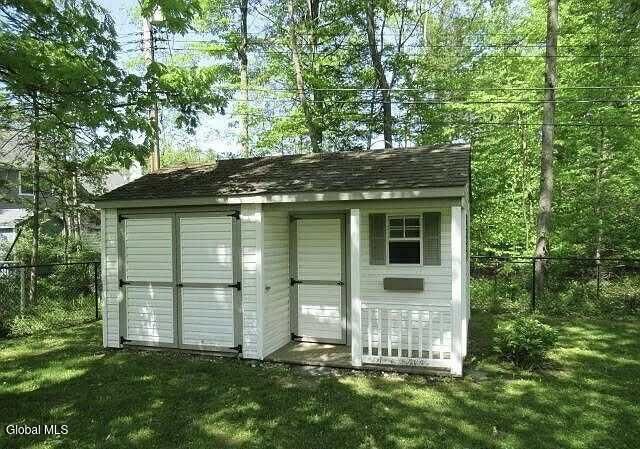 57 Brockley Drive, Bethlehem, NY 12054