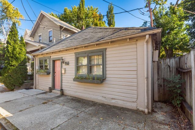 878 S Lazelle Street, Columbus, OH 43206