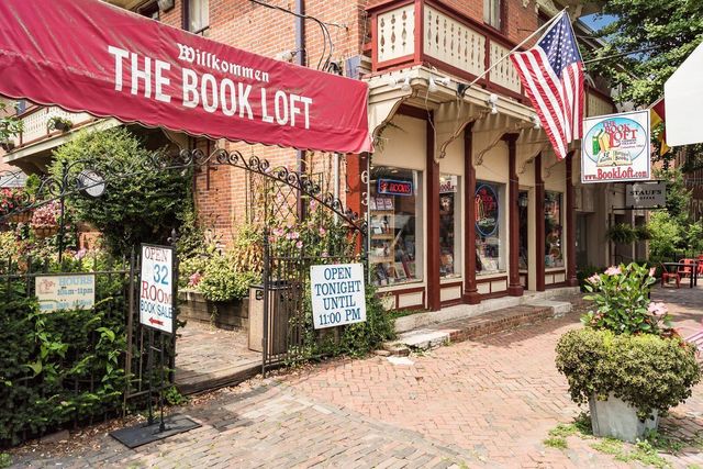 878 S Lazelle Street, Columbus, OH 43206