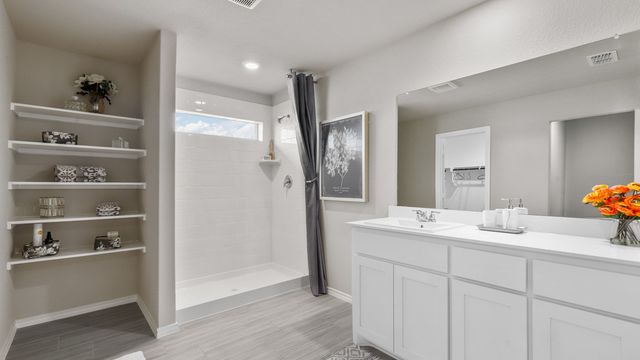 422 LUBBOCK Drive, Azle, TX 76020